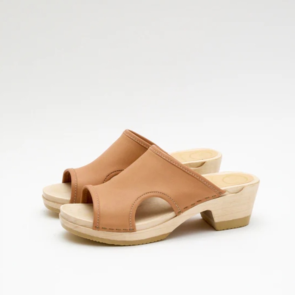 No. 6 Alexis Clog in Desert EU 38 Worn Once!